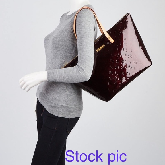 Louis Vuitton Shiny Dark Red Shoulder Bag - Picture 1 of 16